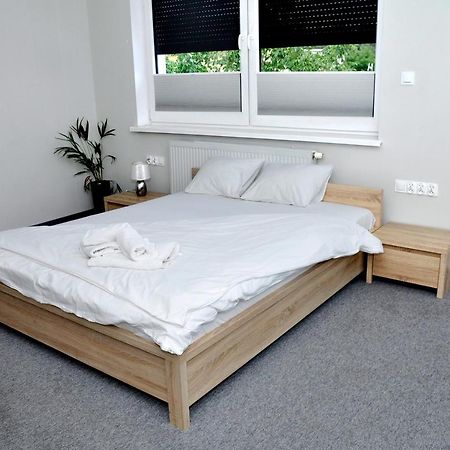 Pokoje, Apartamenty, Restauracja Marcus Oborniki Εξωτερικό φωτογραφία